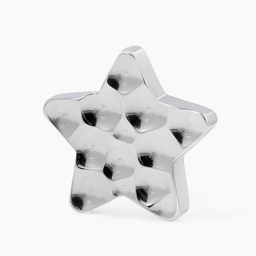 Piercing s vnitřním závitem Incused Star