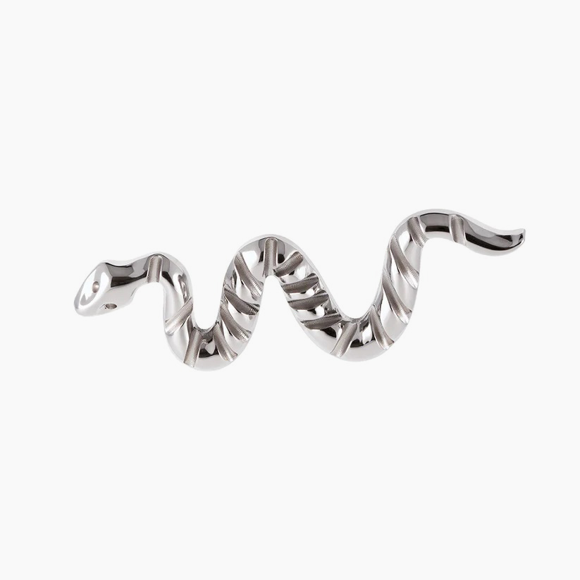Titanový šperk s vnitřním závitem Snake.