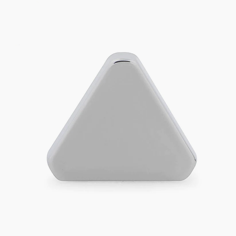 Titanový šperk s vnitřním závitem Triangle